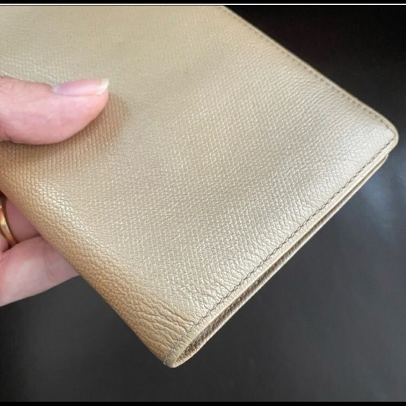 CHANEL CREAM LONG CC CAVIAR FLAP WALLET - Picture 11 of 14